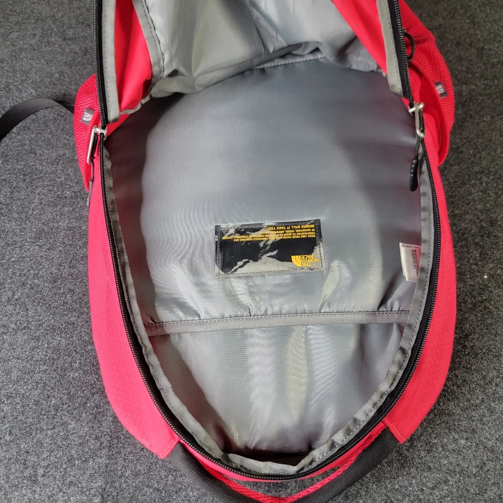 The North Face Wasatch Backpack Pink Grey Black Bottle Pockets Zippers Storage